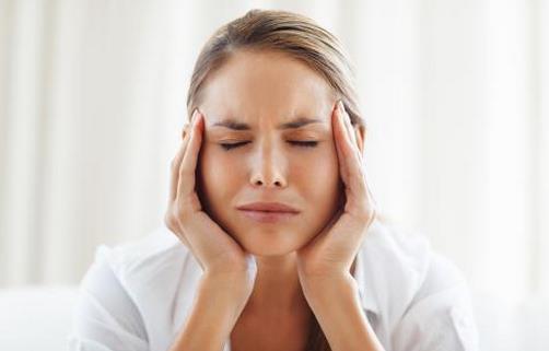 如何緩解頭痛帶來的不適感