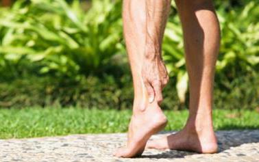 男人踮腳的神奇功效 補腎氣改善性功能