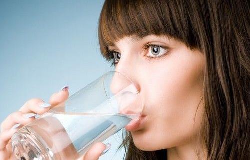你是否正確喝水了呢？白領喝水排毒需注意4大點