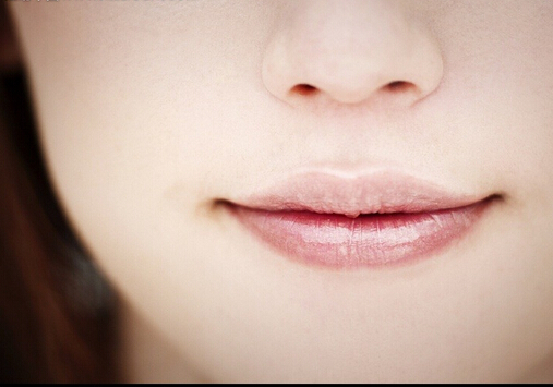 舌苔發白是怎麼治療？舌苔白厚口臭怎麼辦？