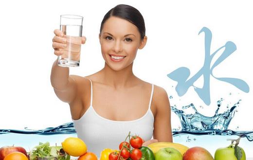老人常喝水的好處 抗衰老防癌