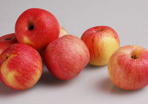 吃蘋果傷牙？蘋果酸含量低微不足以損傷牙齒