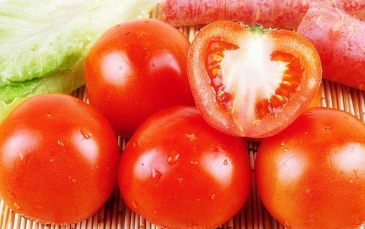 如何識別催熟西紅柿？選購西紅柿的技巧