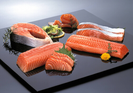 三文魚能美容減肥增智力-山藥三文魚湯的做法
