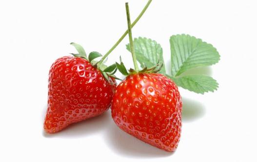 草莓幫你變美：草莓祛痘法