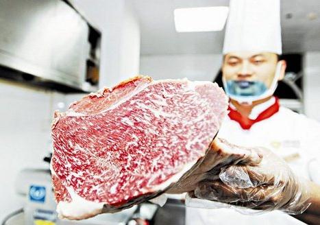 餐桌上的奢飾品天價牛肉：武漢雪花牛肉每斤售價近2千，賣出1頭牛可買寶馬車
