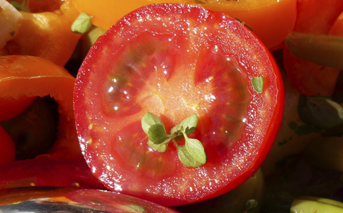 女人吃番茄可預防乳腺癌