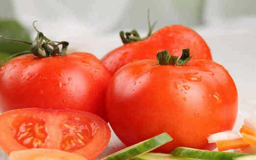 飲食禁忌：黃瓜不能西紅柿一起吃