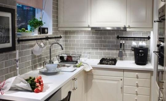 小戶型廚房如何整潔的收納餐具？