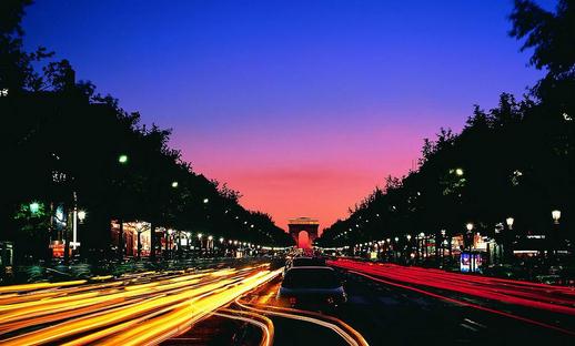 最美散步大道：巴黎香榭麗捨大道